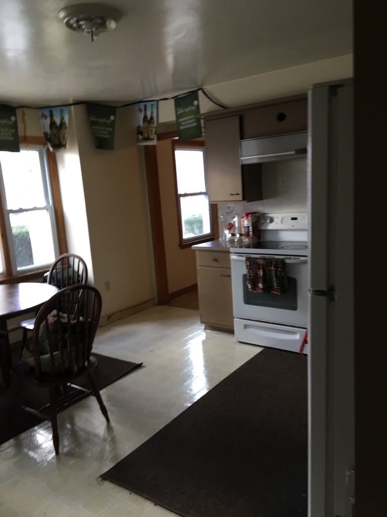 OffCampus Student Housing Edinboro, PA Apartment 1 Old Hermitage House